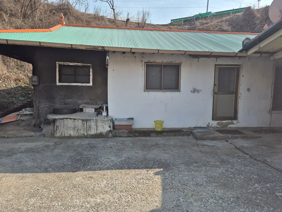 충북 단양 충북 단양 시골집 월세 - 아궁이, 개울 인접 촌집 대표 사진