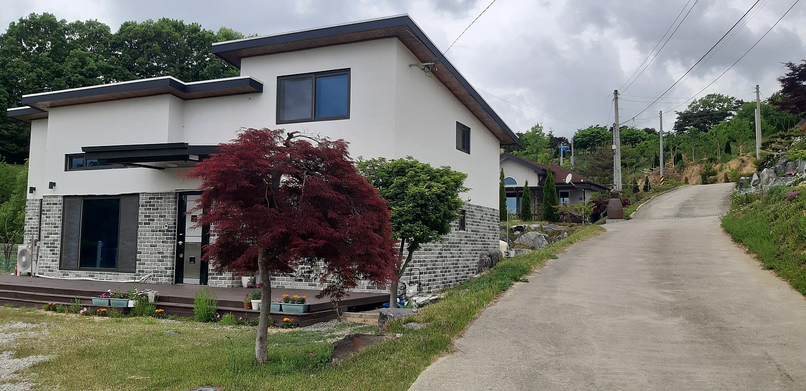 충남 홍성 전원주택 매매 - 소나무 숲속 2층 목조주택 상세 사진 2