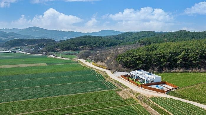 경남 창녕 전원주택 매매 - 우포늪 인근 온수 수영장 갖춘 신축 별장 상세 사진 10