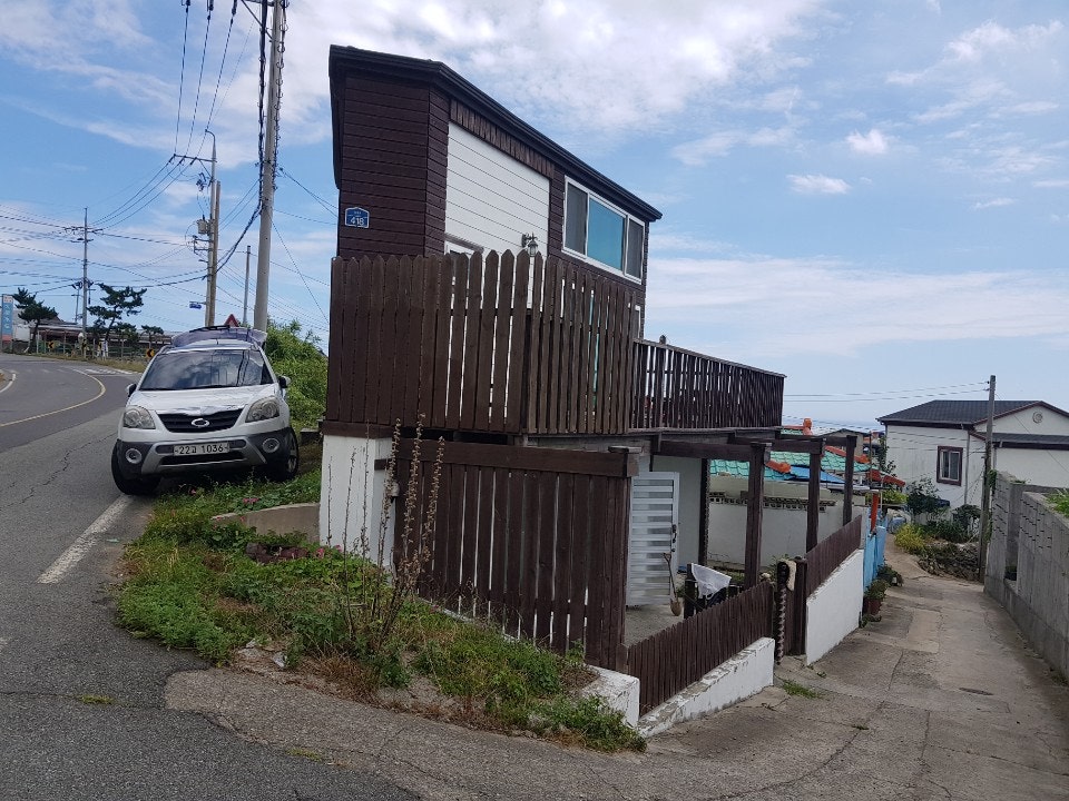 경북 포항 구룡포 3층 단독주택 외관 및 테라스