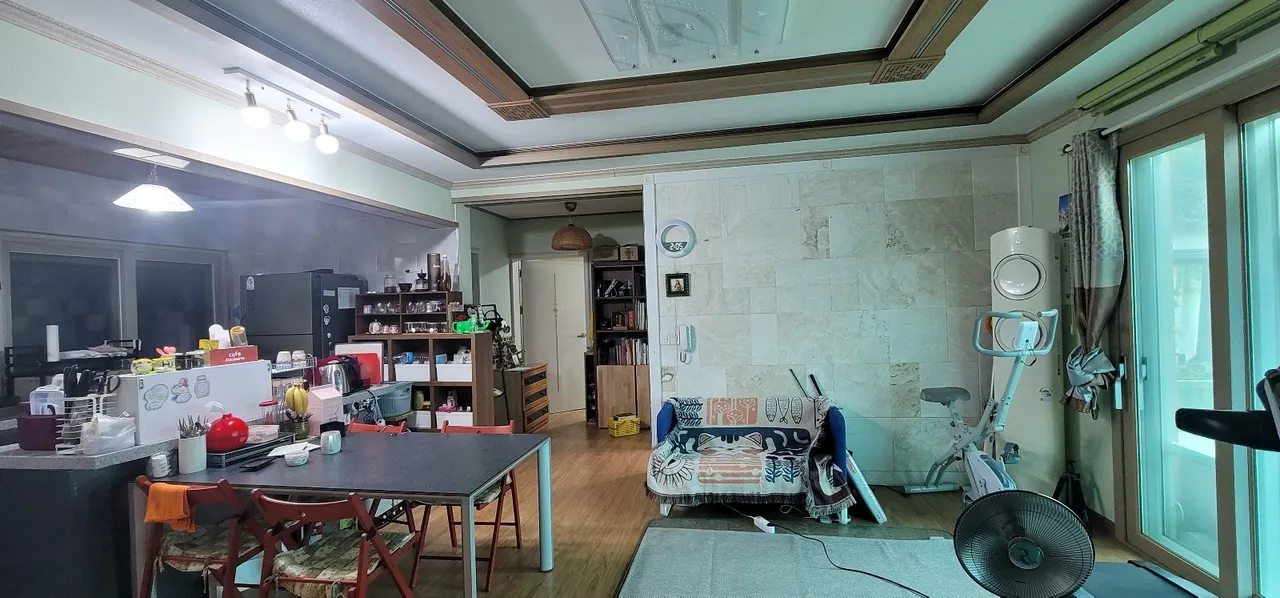 경북 청도 전원주택 전경 및 넓은 마당